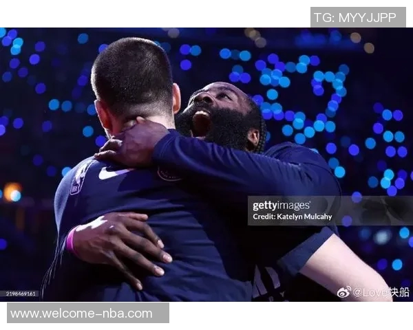 祖巴茨谈与哈登默契配合称只需正确跑位即可获得传球机会